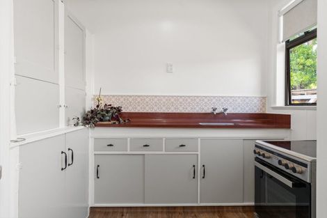 Photo of property in 9 Garrison Street, Carterton, 5713