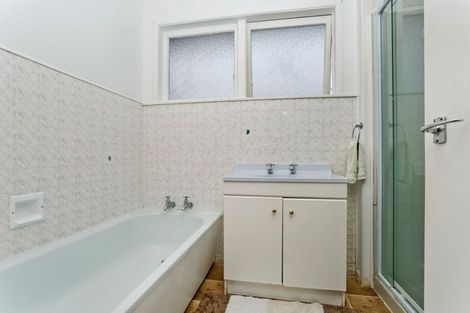 Photo of property in 3 Hamilton Place, Glenfield, Auckland, 0629