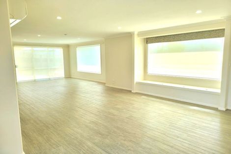 Photo of property in 13 Holyoake Terrace, Omokoroa, 3114