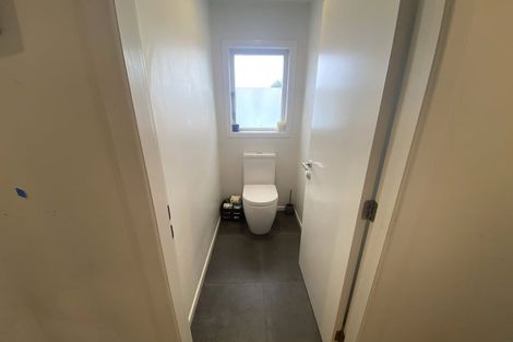 Photo of property in 21 Durham Street, Te Atatu Peninsula, Auckland, 0610