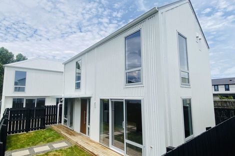 Photo of property in 52a Durham Crescent, Fairfield, Lower Hutt, 5011