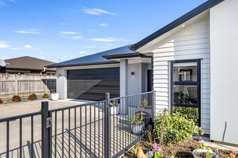 Photo of property in 6 Simon Street, Tawhero, Whanganui, 4501