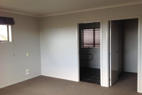 Photo of property in 15 Surfside Lane, Ruakaka, 0116