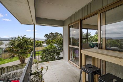 Photo of property in 2 Kowai Grove, Omokoroa, 3114