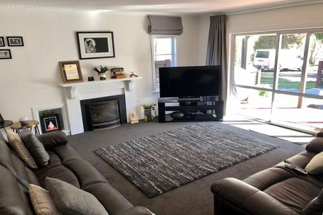 Photo of property in 2 Larcy Road, Lynmore, Rotorua, 3010