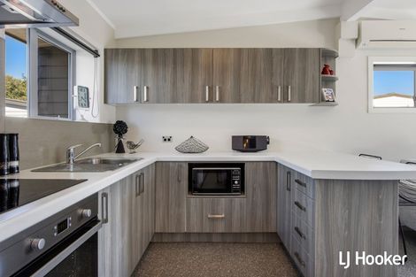 Photo of property in 12 Snell Crescent, Waihi Beach, 3611