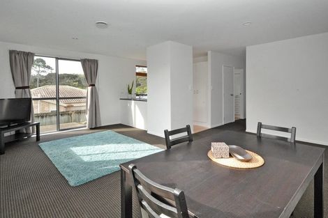 Photo of property in 56 Woodbank Drive, Glen Eden, Auckland, 0602