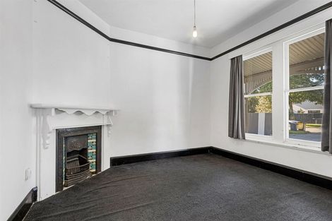 Photo of property in 7 Defoe Place, Waltham, Christchurch, 8023