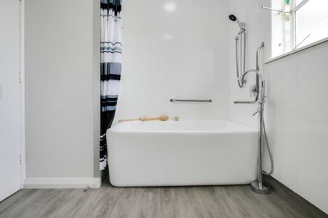 Photo of property in 48 Bedford Road, Marewa, Napier, 4110