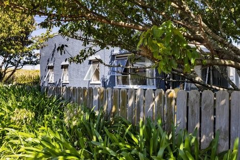 Photo of property in 56 Victoria Street, Patea, 4520