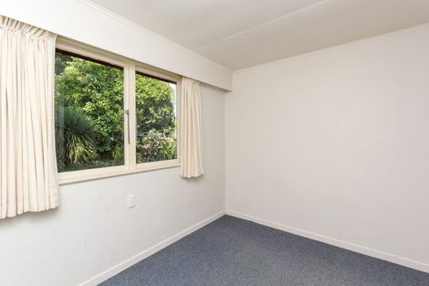 Photo of property in 9 Sardinha Place, Marfell, New Plymouth, 4310