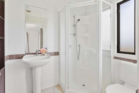 Photo of property in 29 Manu Place, Pinehill, Auckland, 0632