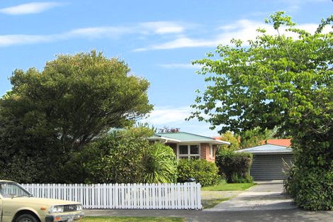 Photo of property in 69 Westburn Terrace, Burnside, Christchurch, 8041