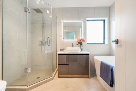 Photo of property in 5 Seagreen Avenue, Rosehill, Papakura, 2113