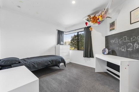 Photo of property in 18 Rosella Drive, Welcome Bay, Tauranga, 3112