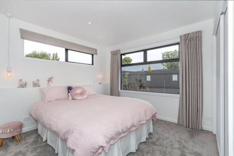 Photo of property in 40 Holiday Drive, Mairehau, Christchurch, 8052