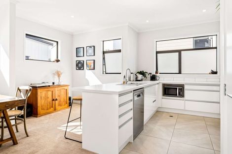 Photo of property in 76 Mapou Road, Hobsonville, Auckland, 0616