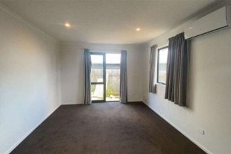 Photo of property in 16 Wakelin Road, Mangere East, Auckland, 2024