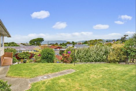 Photo of property in 22 Gray Avenue, Paraparaumu Beach, Paraparaumu, 5032
