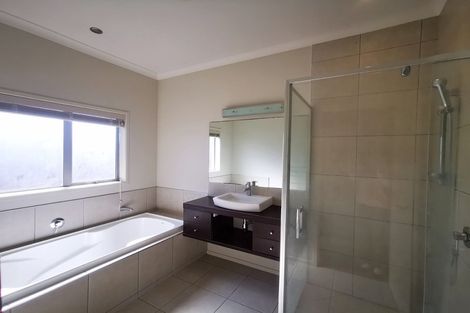 Photo of property in 7 Raddington Way, Huntington, Hamilton, 3210