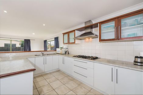 Photo of property in 3 Pelorus Place, Pakuranga, Auckland, 2010