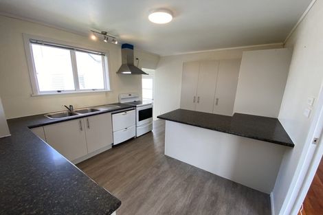 Photo of property in 81 Litten Road, Cockle Bay, Auckland, 2014