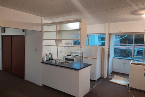 Photo of property in 4 Evans Road, Glen Eden, Auckland, 0602