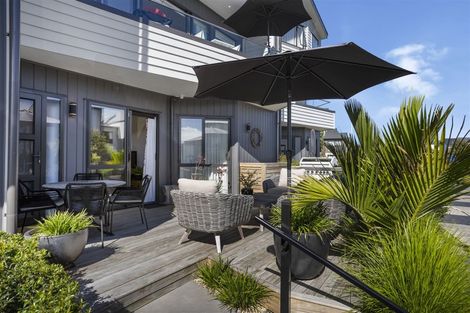 Photo of property in 14 Moki Place, Long Bay, Auckland, 0630