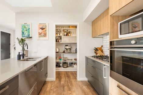 Photo of property in 1 Smitham Drive, Cromwell, 9310