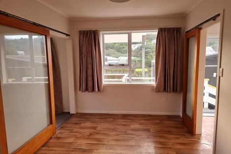 Photo of property in 9 Cluny Road, Plimmerton, Porirua, 5026