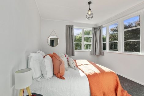 Photo of property in 2 Kowhai Street, Naenae, Lower Hutt, 5011