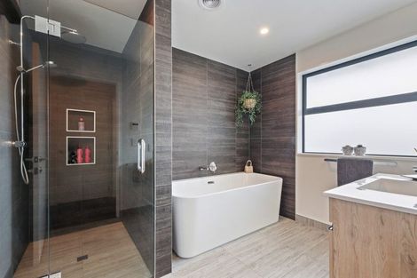 Photo of property in 80 Petries Road, Woodend, 7610