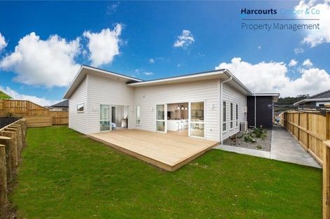 Photo of property in 22 Will Street, Huapai, Kumeu, 0810