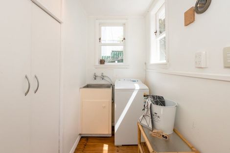 Photo of property in 36 Cleveland Street, Brooklyn, Wellington, 6021
