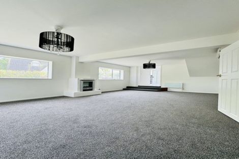 Photo of property in 58 Grimseys Road, Redwood, Christchurch, 8051