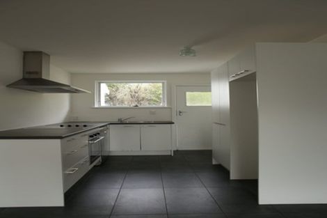 Photo of property in 3/16 Hargest Crescent, Sydenham, Christchurch, 8023