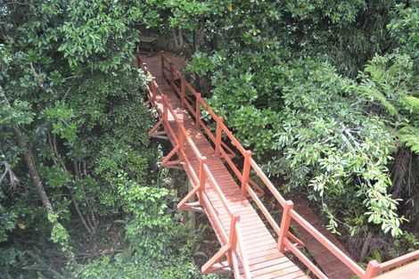 Photo of property in 8b Island View Terrace, Cockle Bay, Auckland, 2014