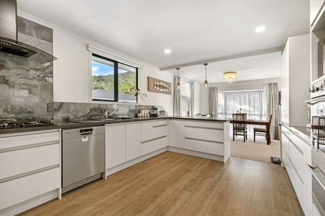 Photo of property in 5/1 Angle Street, Picton, 7220