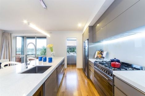 Photo of property in 18 Remuremu Street, Long Bay, Auckland, 0630