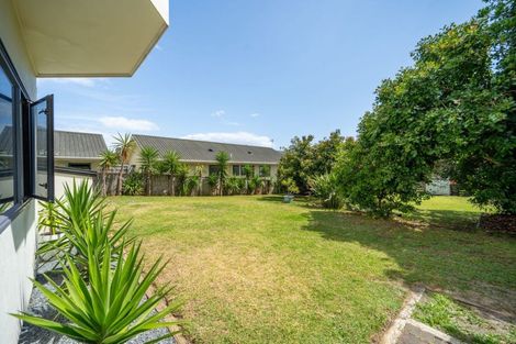Photo of property in 19 Simpson Road, Papamoa Beach, Papamoa, 3118