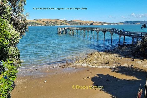 Photo of property in 32 Sandy Beach Road, Tinopai, 0593