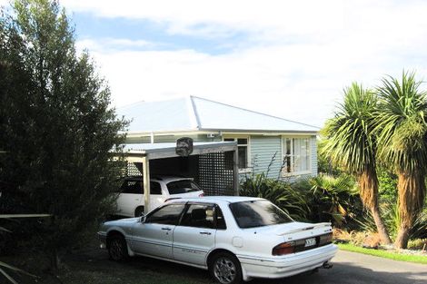 Photo of property in 5 Railway Terrace, Heathcote Valley, Christchurch, 8022