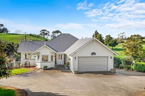 Photo of property in 102 Fitzpatrick Road, Brookby, Manurewa, 2576