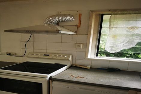 Photo of property in 3 Longburn Road, Henderson, Auckland, 0610