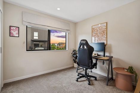 Photo of property in 64 Glidepath Road, Hobsonville, Auckland, 0616