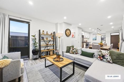 Photo of property in 15 Te Aparangi Road, Papakura, 2110