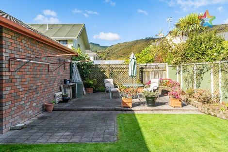 Photo of property in 22 Waddington Drive, Naenae, Lower Hutt, 5011