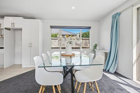 Photo of property in 4 Annies Lane, Aidanfield, Christchurch, 8025