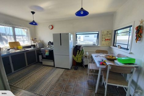 Photo of property in Mt View Flats, 6 The Mall, Mount Maunganui, 3116