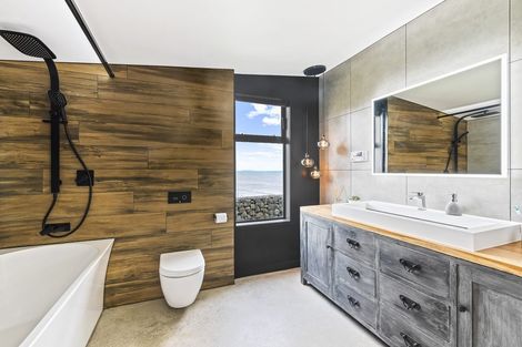 Photo of property in 71 Rosetta Road, Raumati South, Paraparaumu, 5032